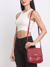 Load image into Gallery viewer, Teakwood Leather Women Structured Handheld Bag
