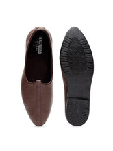 Load image into Gallery viewer, Men Brown Solid Leather Round Toe Mojaris
