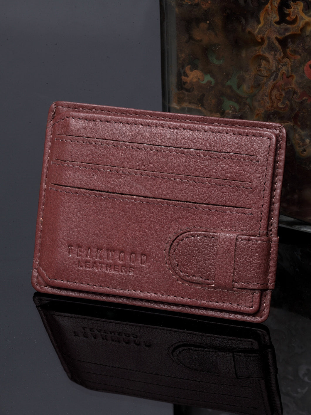 Teakwood Unisex Genuine Leather Cradholder with Clip Closure (Red)