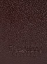 Load image into Gallery viewer, Teakwood Genuine Leathers Unisex Passport holder Solid Brown
