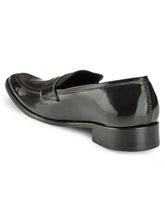 Load image into Gallery viewer, Teakwood Genuine Leather slip-ons shoes
