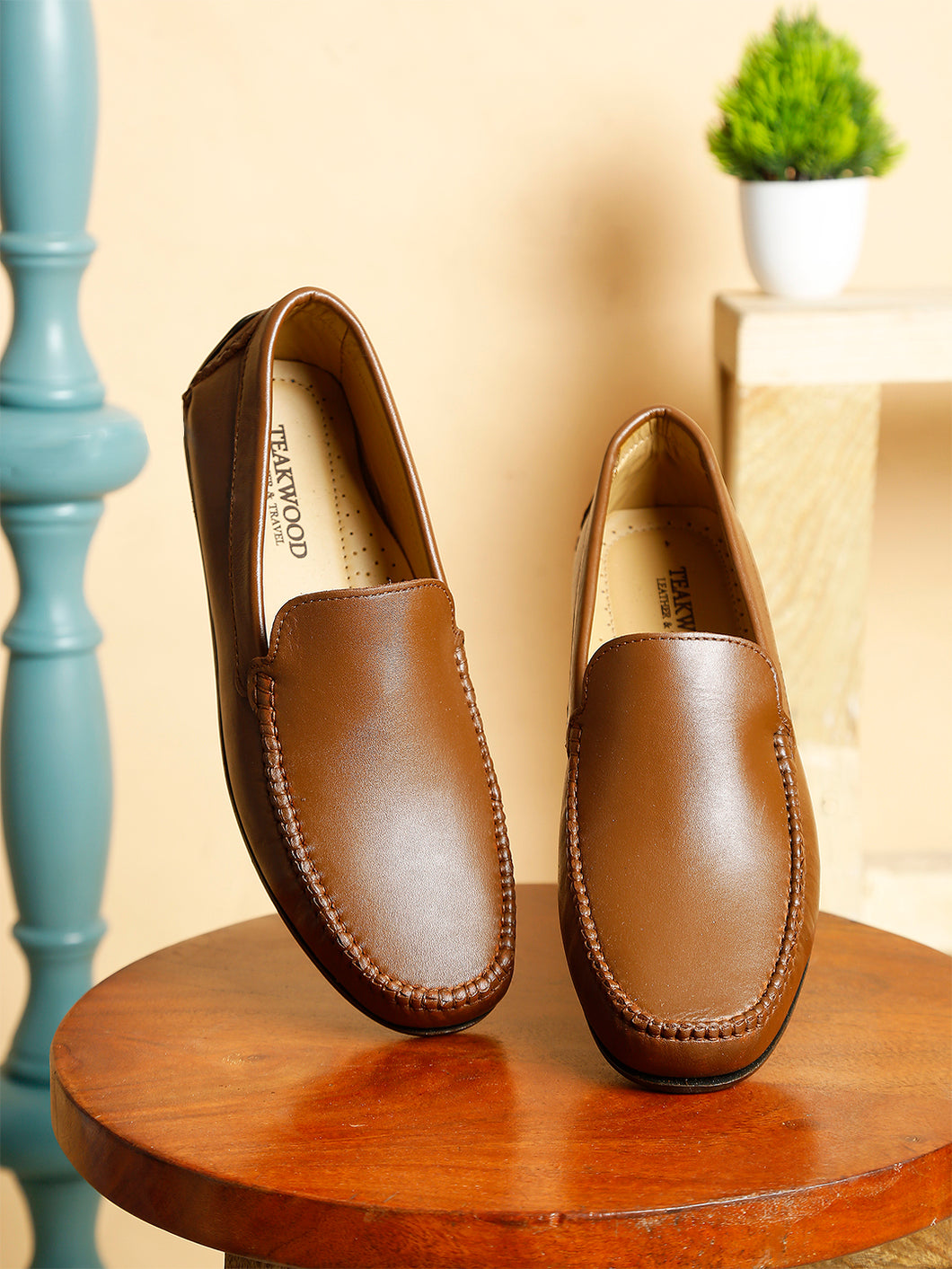 Men Tan Solid Genuine Leather Loafers