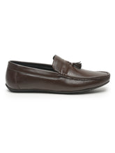 Load image into Gallery viewer, Men Brown Solid Leather Formal Tasselled Loafers
