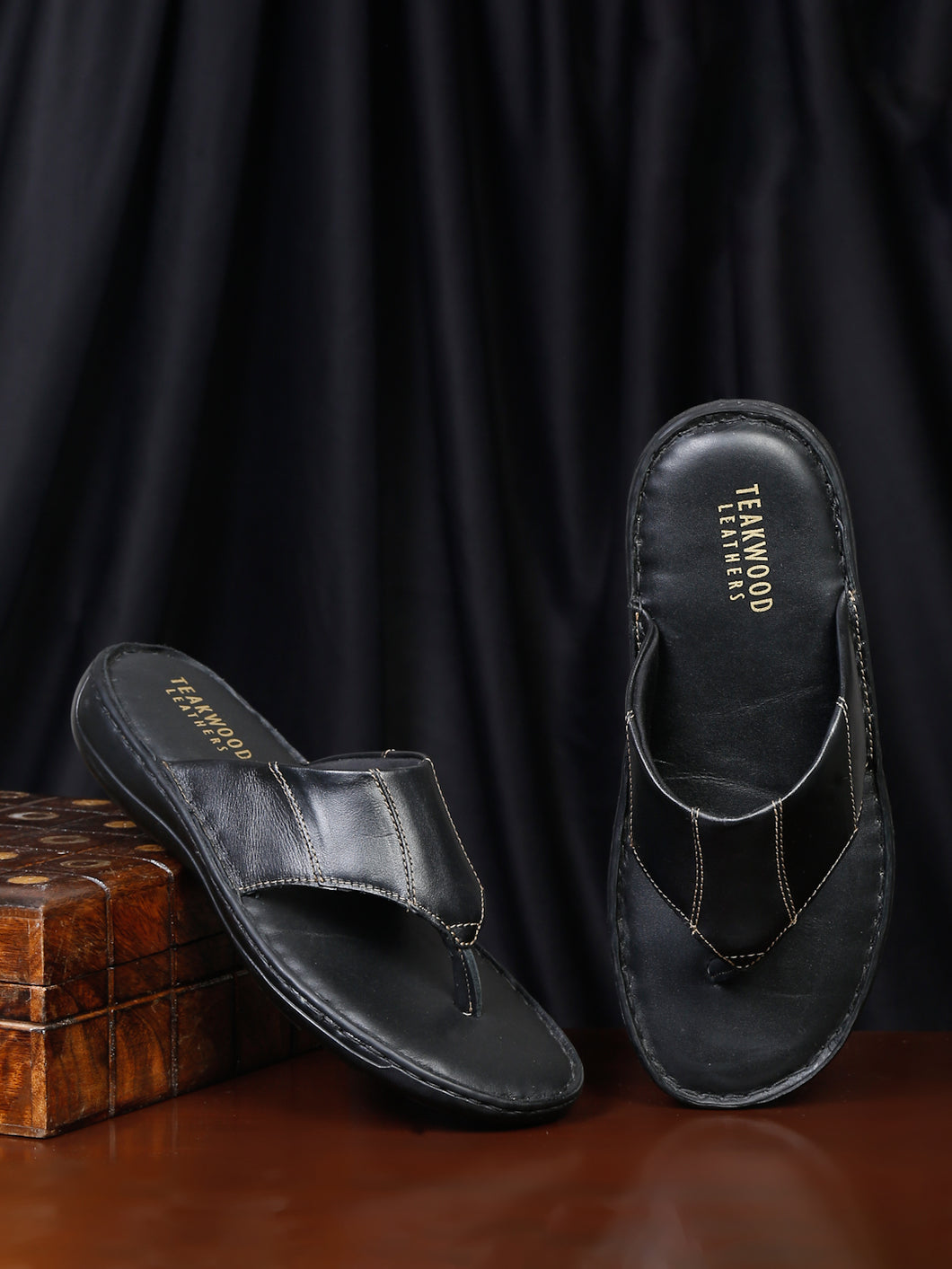 Teakwood Leather Men Leather Black Thong Flip-Flop