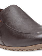 Load image into Gallery viewer, Teakwood Men Brown Solid Genuine Leather Formal Slip On
